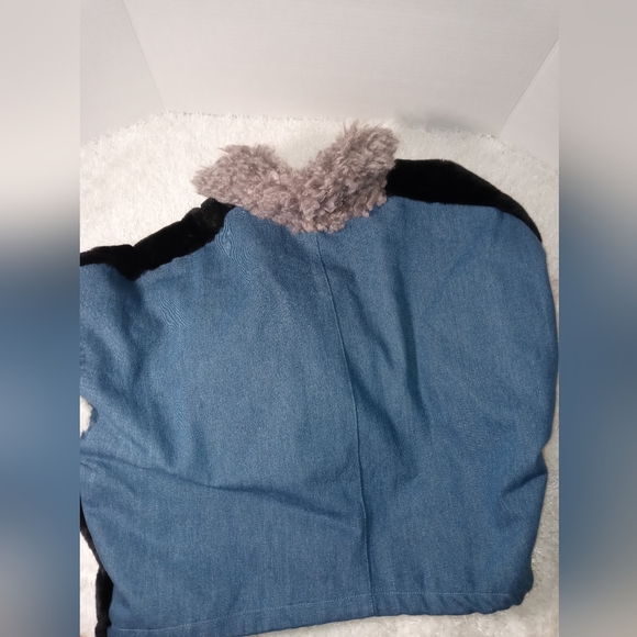 Shaci brand denim and sherpa jacket satin lining. Crop sleeves. Womens size 1x - Picture 4 of 7
